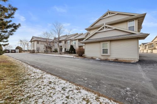 1509 92nd St, Sturtevant, WI 53177-1876