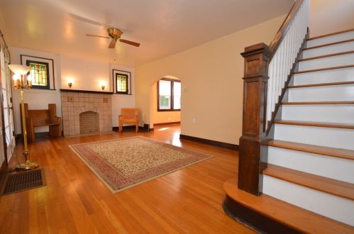 16 Lehigh Ave, Pittsburgh PA 15229-1556 exterior