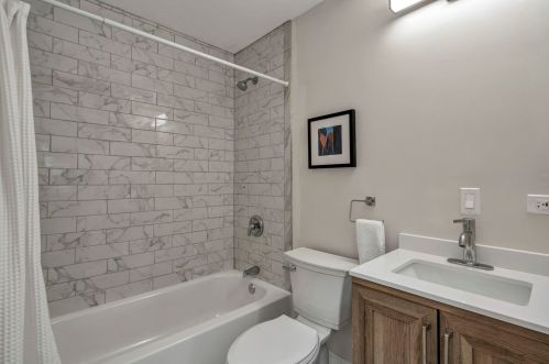 3520 Melrose St, Chicago IL  60618-5417 exterior