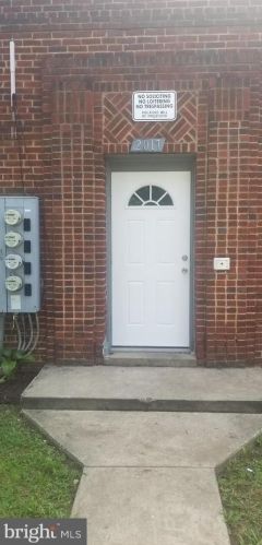 2017 I St, Washington DC  20002-4153 exterior