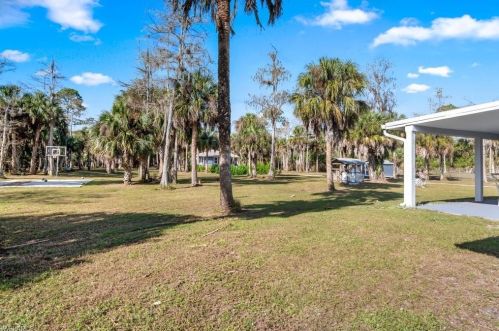 411 8 St, Naples FL 34120-2046 exterior