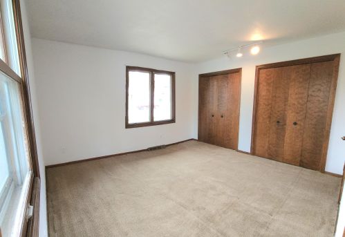 4703 Chalet Ln, Wyoming MI  49519-4912 exterior