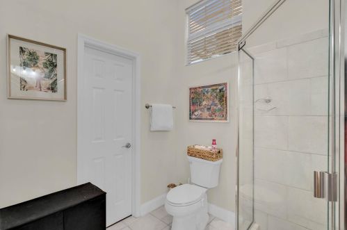 1235 Glencrest, Lake Mary FL 32746-5025 exterior