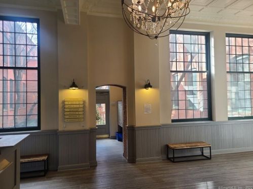 25 Grand St, Norwalk CT 06851-3521 exterior