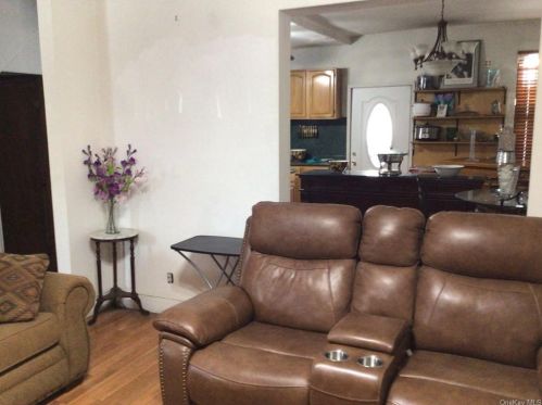 2317 Bassford Ave, Bronx, NY 10458-7814