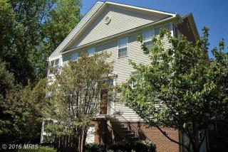 5631 Governors Pond Cir, Alexandria VA  22310-2347 exterior