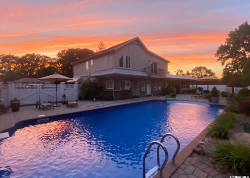 46 Woods End Rd, Huntington Station, NY 11746-5934