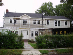 6 Angier Cir, Newton, MA 02466-2901