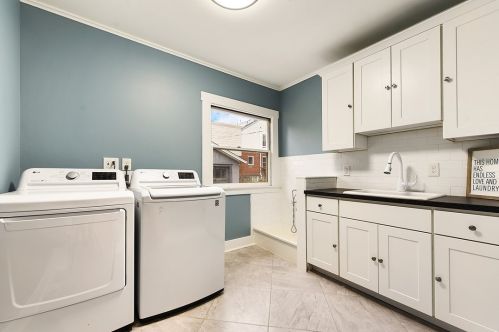 133 Dewey St, Pittsburgh PA  15218-1407 exterior