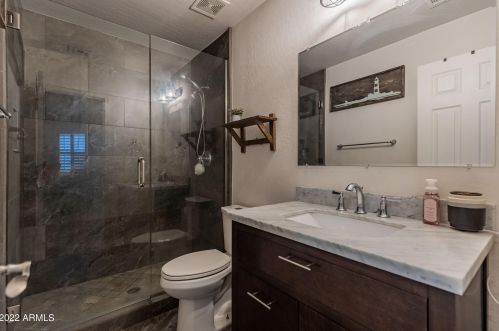 20831 10 St, Phoenix AZ 85086-0927 exterior