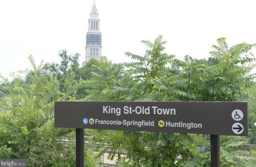 2181 Jamieson Ave, Alexandria VA 22314-5747 exterior