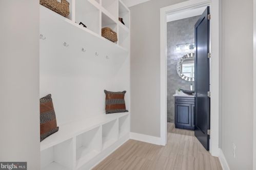 1864 Kirby Rd, Mc Lean VA 22101-5326 exterior