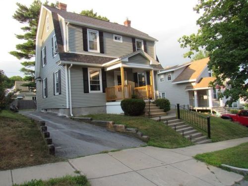 30 Gifford Dr, Worcester, MA 01606-3551