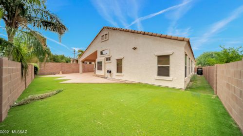 4977 Louis River Way, Tucson AZ  85718-4756 exterior