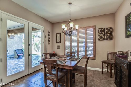 2562 Lantana Dr, Chandler AZ 85286-2446 exterior