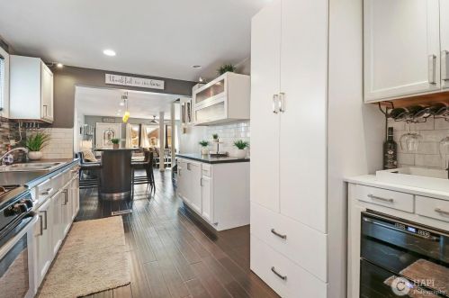 5732 64 Pl, Chicago IL 60638-5530 exterior