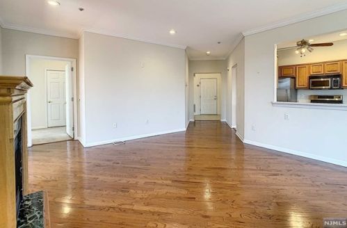 303 Cleveland Ln, Rockaway NJ 07866-5803 exterior