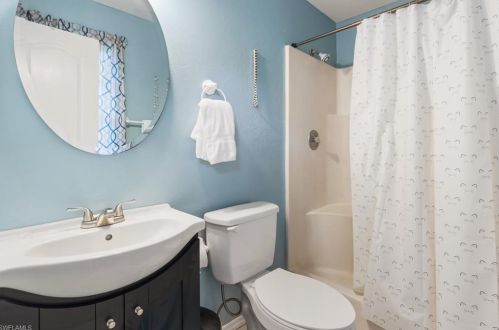 765 8 St, Naples FL 34120-0411 exterior