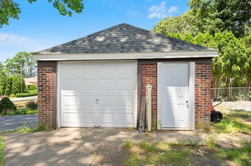 268 Morin St, Woonsocket RI  02895-2333 exterior