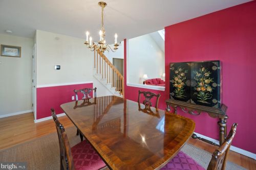 48 Coriander Dr, Princeton NJ 08540-9428 exterior