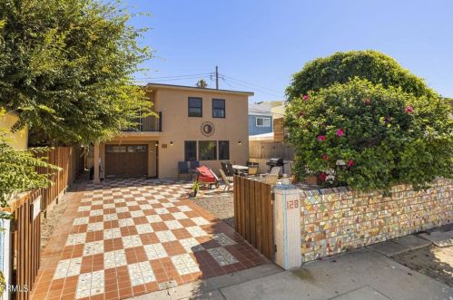 128 Camarillo Ave, Oxnard CA  93035-4605 exterior