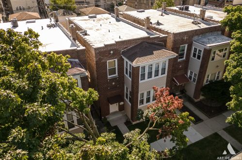 3621 Whipple St, Chicago IL 60655-2328 exterior