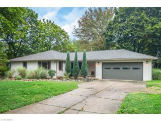 7304 Stone Rd, Cleveland, OH 44131-4806