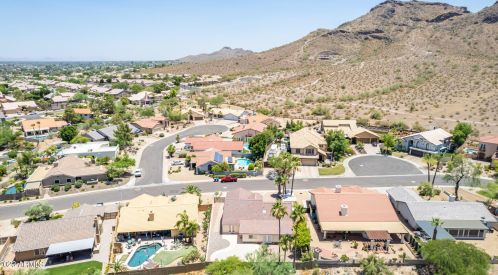 15816 15th Way, Phoenix AZ  85022-3249 exterior