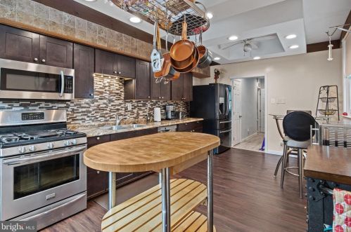 3330 Cottman Ave, Philadelphia PA 19149-1601 exterior