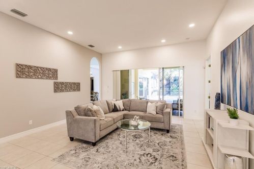 388 Cypress Way, Naples FL 34110-1108 exterior