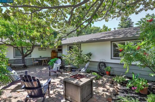 4031 Burbank Dr, Concord CA 94521-1024 exterior