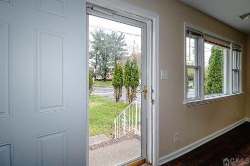 3774 Park Ave, Edison NJ  08820-2504 exterior