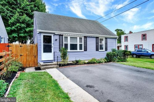 1358 Orchard St, Lancaster, PA 17601-4038