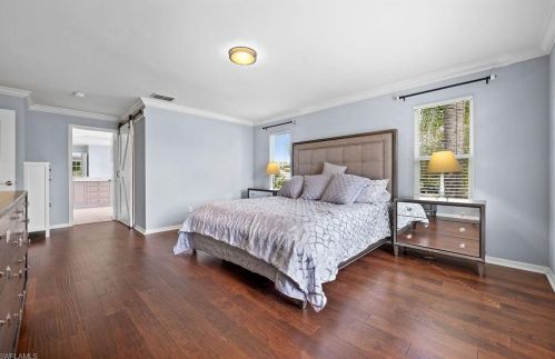 2066 Imperial Cir, Naples FL 34110-1089 exterior