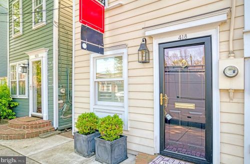 418 Gibbon St, Alexandria, VA 22314-4132