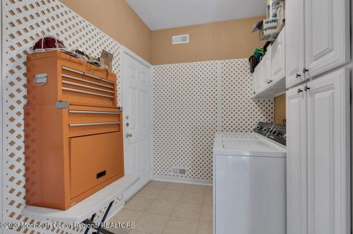 5 Barcelona Ct, Lakehurst NJ  08759-6060 exterior