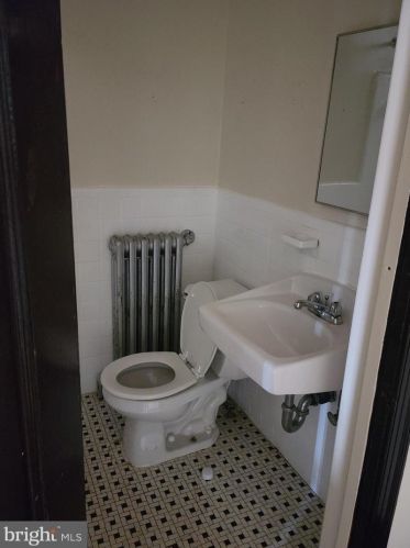 3918 10 St, Washington DC 20002-3736 exterior