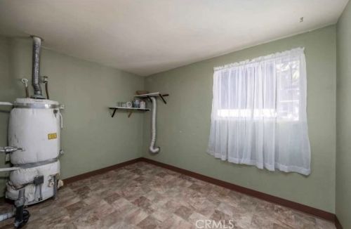 305 Palm St, Turlock CA  95380-4910 exterior