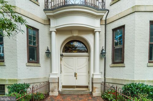 3020 Dent Pl, Washington, DC 20007-2970