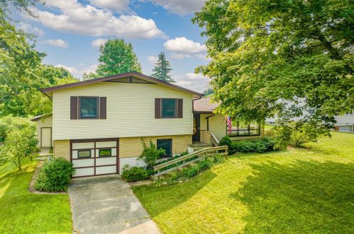 711 Winter Ave, Big Rapids MI  49307-2443 exterior