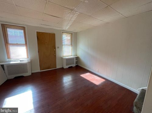 5216 Glenloch St, Philadelphia PA  19124-1510 exterior