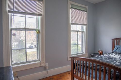 134 Buckingham St, Springfield MA 01109-3928 exterior