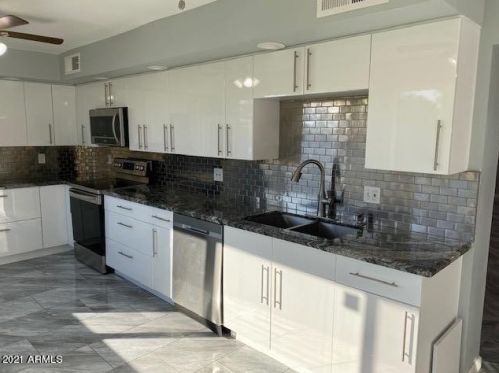 6735 10 St, Phoenix AZ 85086-0912 exterior