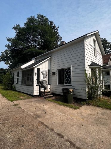 357 Erickson St, Meskegon MI 49442-1109 exterior
