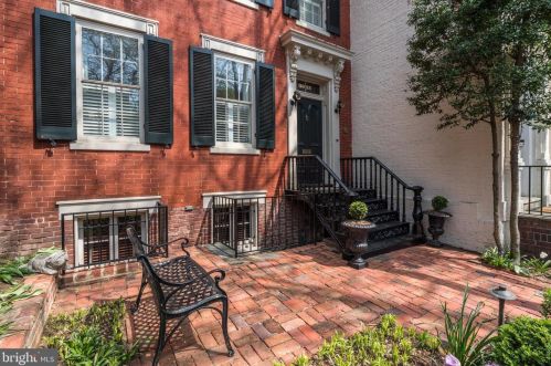 3013 P St, Washington, DC 20020-3626
