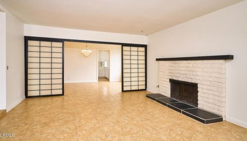 1540 Joanne Ct, Oxnard CA exterior