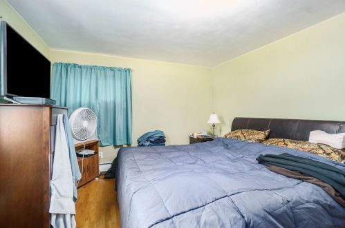 6358 Plainfield Ave, Kalamazoo MI 49048-9477 exterior