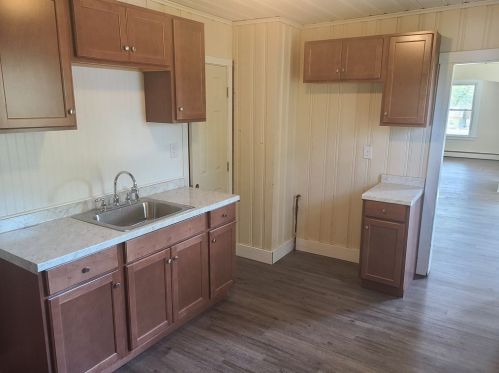 363 Newbury St, Springfield MA  01104-2524 exterior