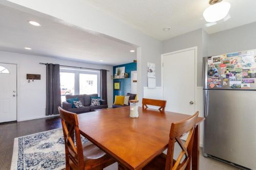 7148 Sharp Ave, Saint Louis MO 63116-3040 exterior