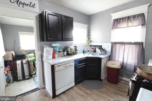 102 Reed Ave, Trenton NJ 08610-6306 exterior